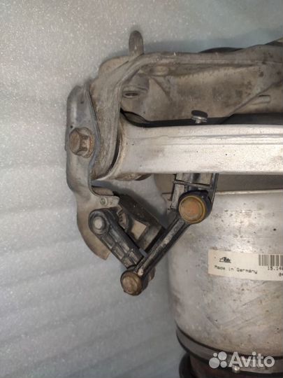 Пневмостойка передняя правая Porsche Cayenne S 955