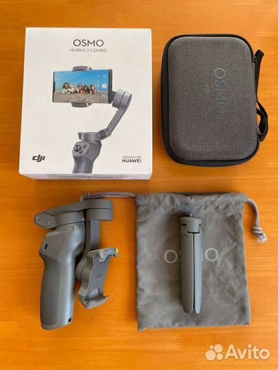 Стабилизатор для телефона DJI Osmo Mobile 3 Combo