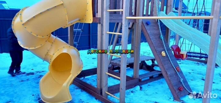 Детская площадка для всей семьи