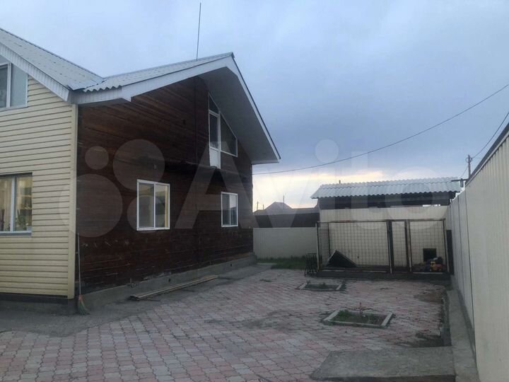 Дом 198,5 м² на участке 15 сот.