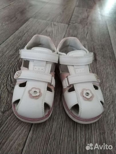 Сандали для девочки 24 размер