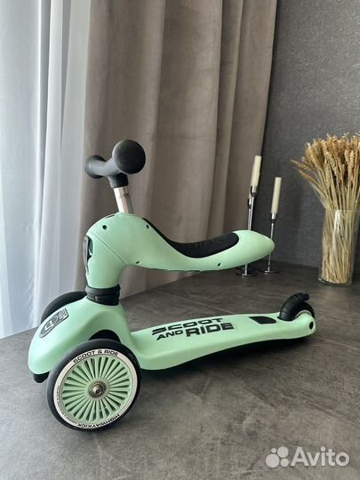 Самокат беговел scoot and ride