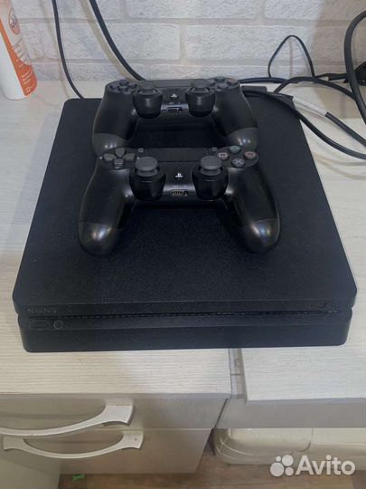 Sony PS4 slim 1tb