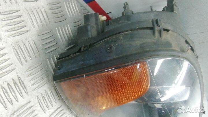 Фара Volvo XC90 (2002-2014)