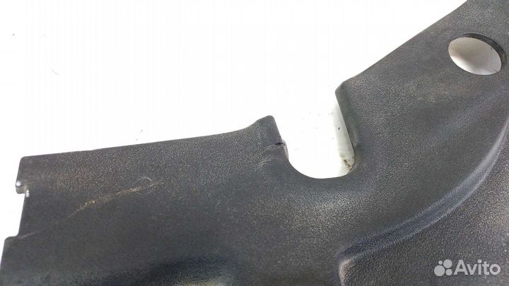 Кожух замка капота Toyota Camry v55