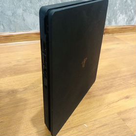 PS4 slim 1tb