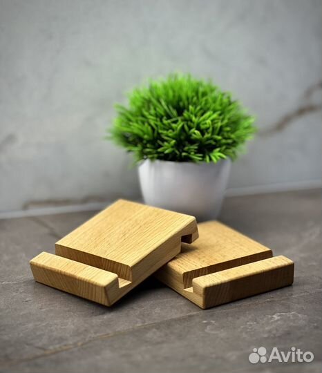 Подставка для телефона ручной работы