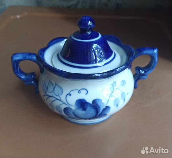 Сахарница Гжель handpainted in ussr. Нечастая Высо