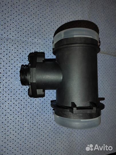 Расходомер воздуха Mercedes W124 W202