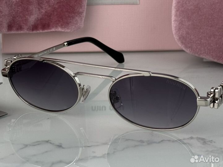 Солнцезащитные Очки Miu Miu