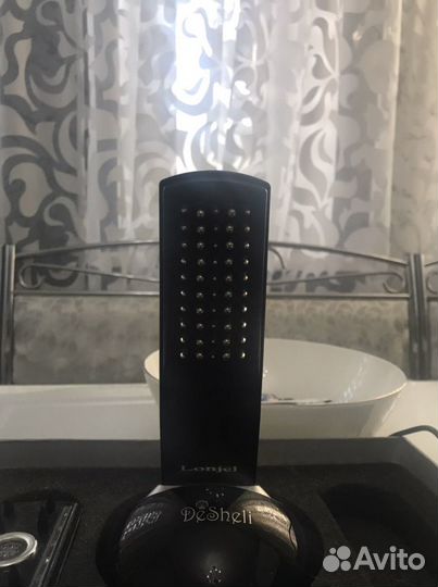 Аппарат лоя узода за кожей головы и волосами Deshe