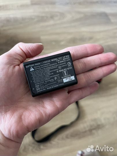 Зеркальный фотоаппарат canon 1100d