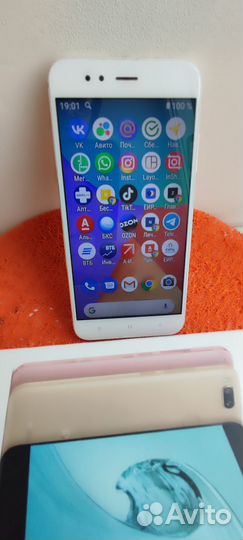 Xiaomi Mi A1 Android One, 4/64 ГБ