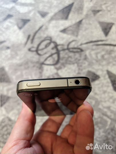 iPhone 4S, 16 ГБ