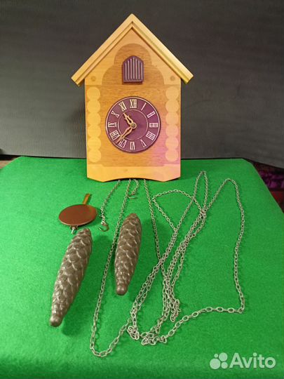 Настенные часы с кукушкой Маяк