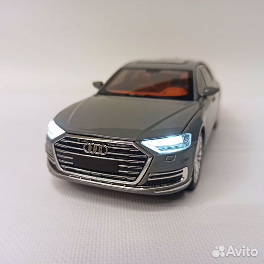 Машинка инерционная Audi A8 металлическая 1:24