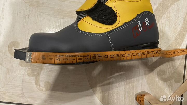 Лыжные ботинки детские Marax 34р