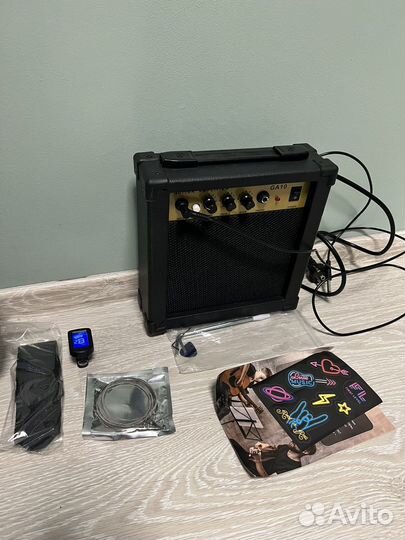 Электро гитара RockEt ST-01