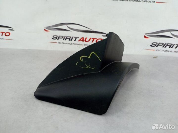 Накладка крышки багажника Kia Carnival 3 2.2 D4HB