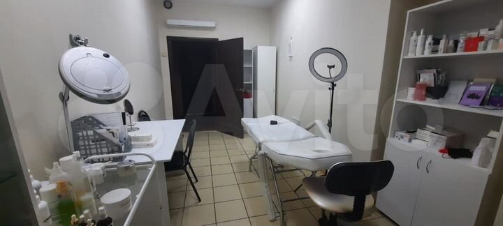 Кабинет в салоне красоты 12 м²