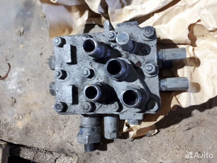 Коробка золотниковая для тепловоза тгк-2