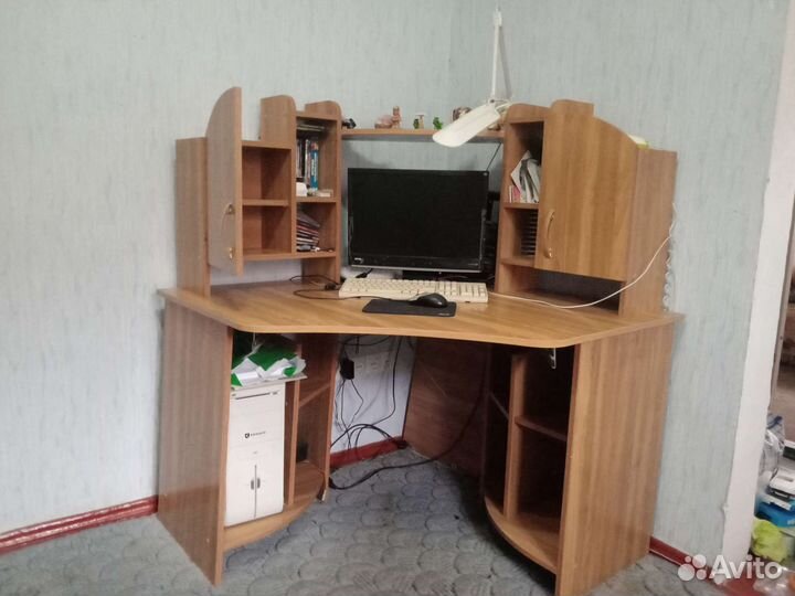 Компьютерный столик бу