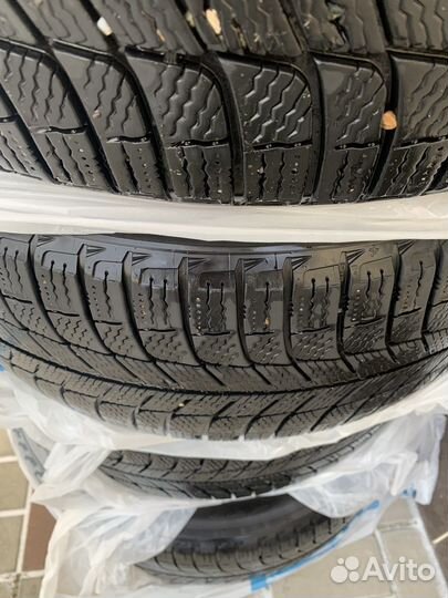 Michelin X-Ice 225/55 R17