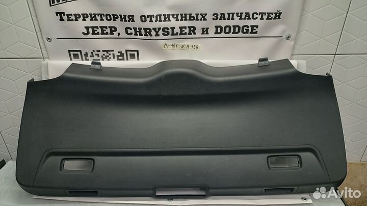 Обшивка крышки багажника Maserati Levante 2016+