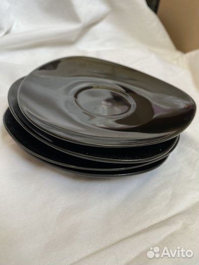 Кружки с блюдцами