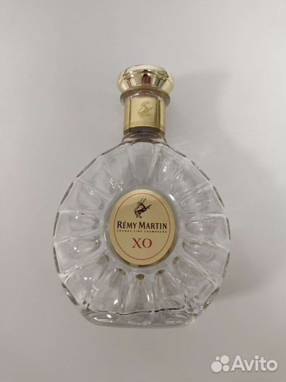 Пустая бутылка из-под Remy Martin XO 0.35L