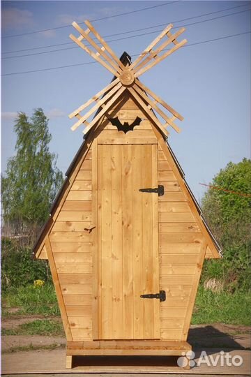 Уличный туалет деревянный SOX555