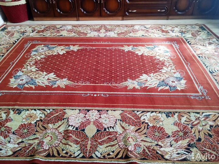 Ковер шерстяной