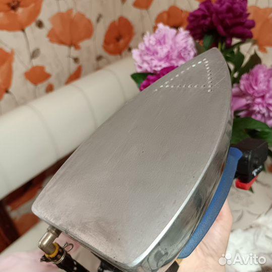 Утюг с парогенератором
