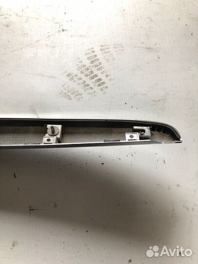 Накладка двери багажника Nissan Bluebird Sylphy