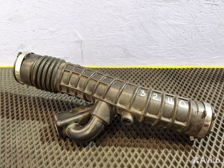 Патрубок воздушного фильтра Renault Arkana