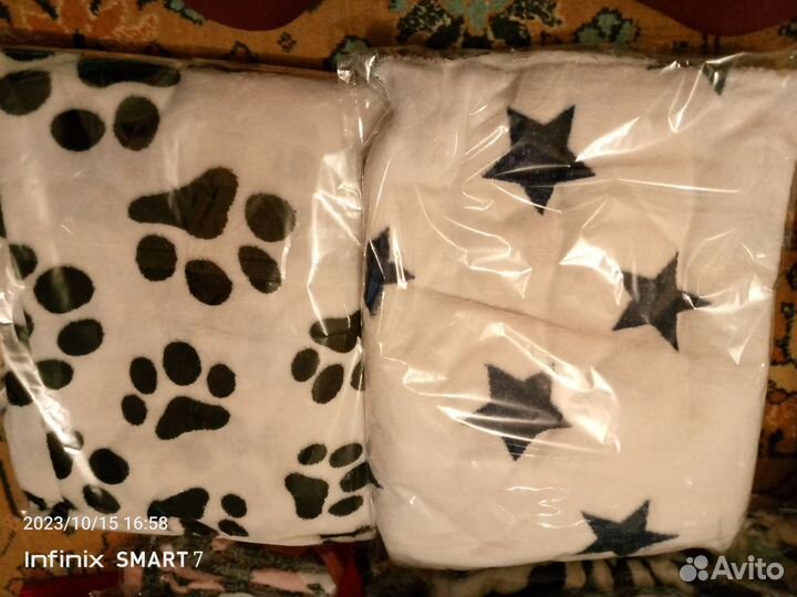 Пледы и покрывало