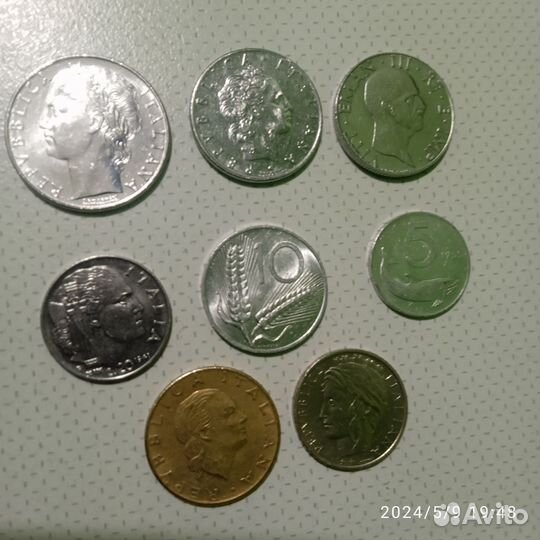Монеты иностранные наборы