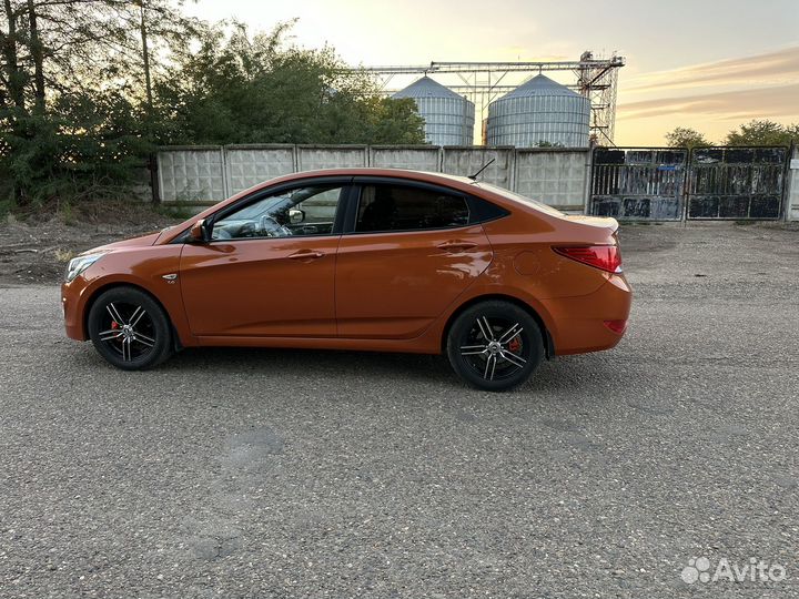 Hyundai Solaris 1.6 AT, 2015, 163 000 км