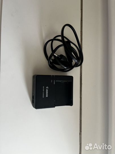 Зарядное устройство для фотоаппарата Canon