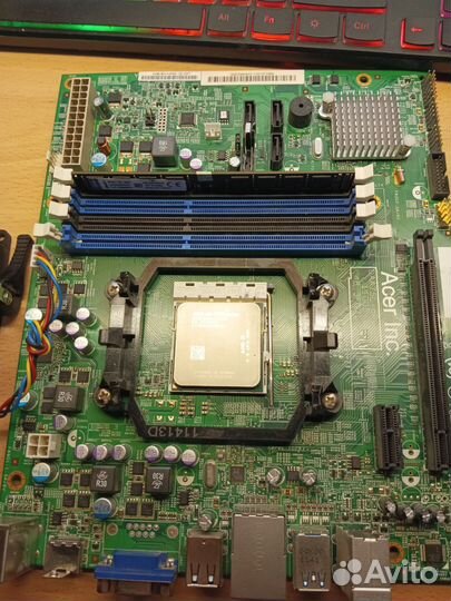 Материнская плата Acer(FM1)с процессором и памятью