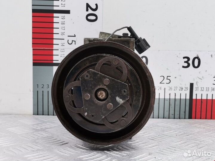 Компрессор кондиционера для Nissan Note Z0005068A