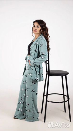 Брючный костюм женский 46,48,50,52,56