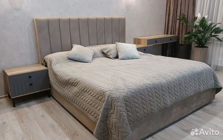 Кровать и новый матрас