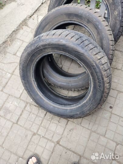 Bridgestone Blizzak Revo GZ 205/60 R16