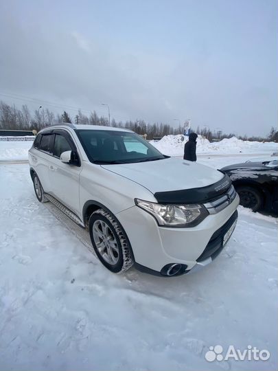 Mitsubishi Outlander 2.0 CVT, 2014, 173 138 км
