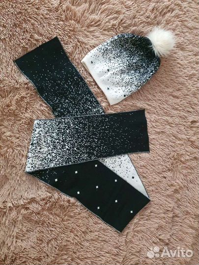 Комплект шапка и шарф женский новый