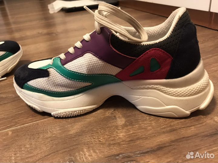 Кроссовки женские 38 размер