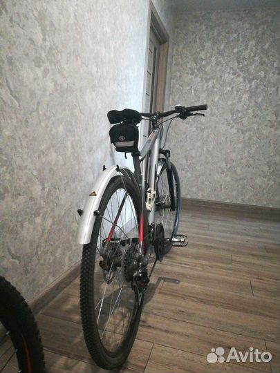 Продам велосипед GT transeo Elite