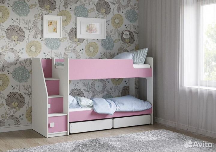 Двухъярусная кровать