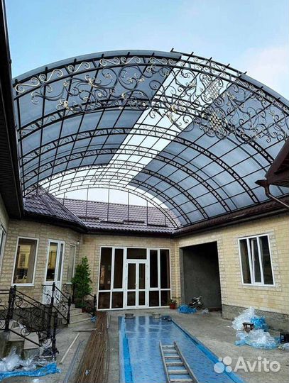 Навес из поликарбоната